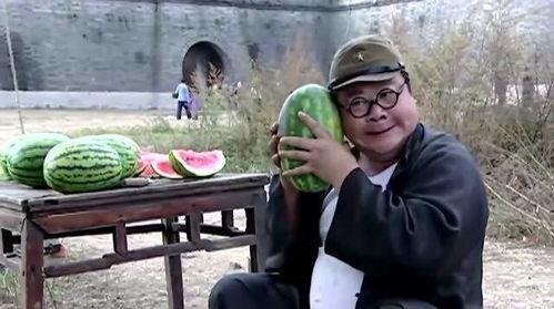 吃瓜不给钱报警,吃瓜群众不付钱？揭秘“报警”背后的法律奥秘